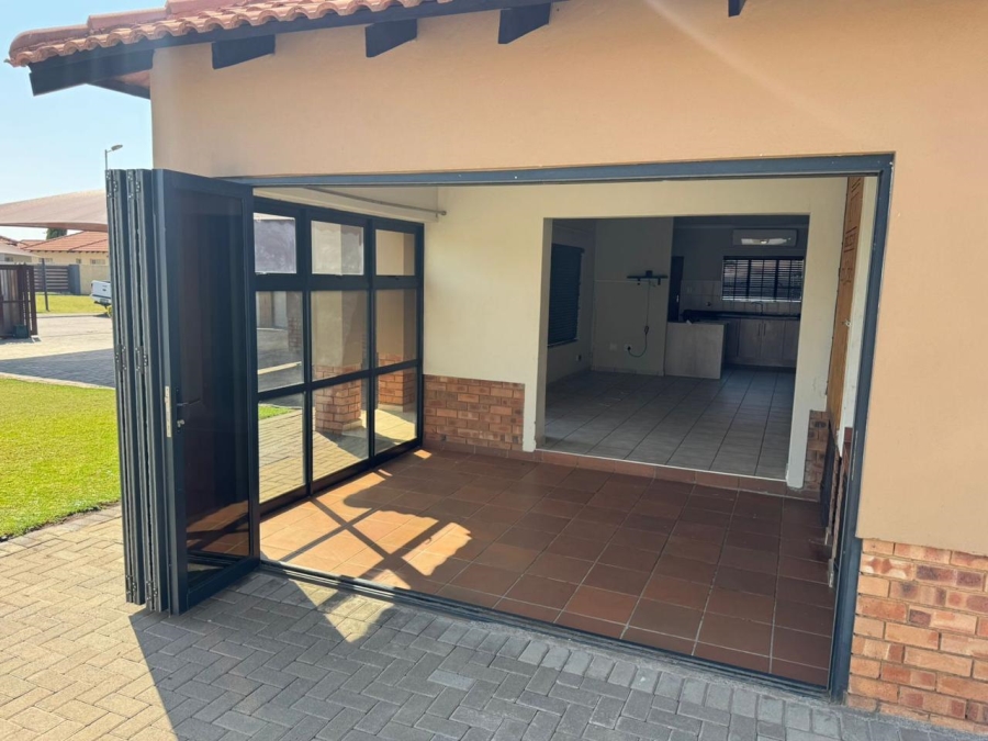 3 Bedroom Property for Sale in Waterkloof East North West